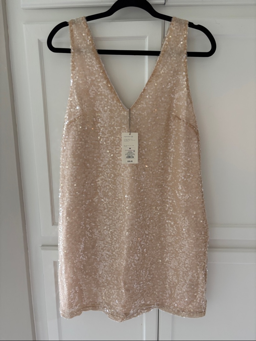 A New Day Champagne Sequin V-Neck Mini Dress. NEW with TAGS sz MEDIUM